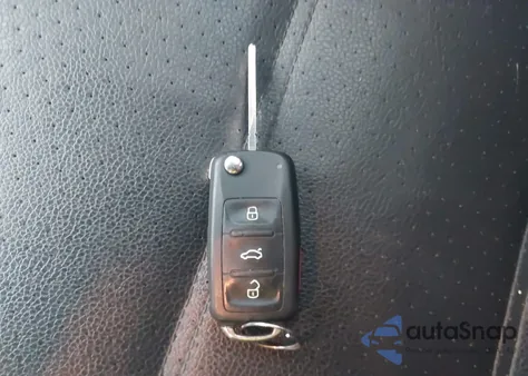 2014 Volkswagen Jetta 1.8T Se from USA, damaged, VIN 3VWD17AJXEM424169